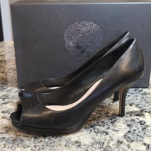 Vince Camuto heels with box